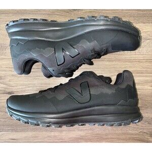 NWOT Veja Fitz Roy Trail Hiking Sneaker, Black Men Size US 7.5/ UK 6.5, Mountain